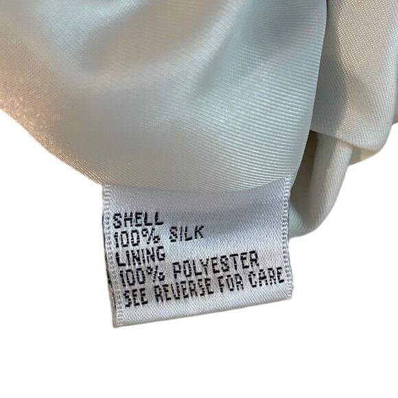 Talbots Sz 8P Winter White 100% Silk Lined Classic Career Office Blazer - Picture 5 of 7